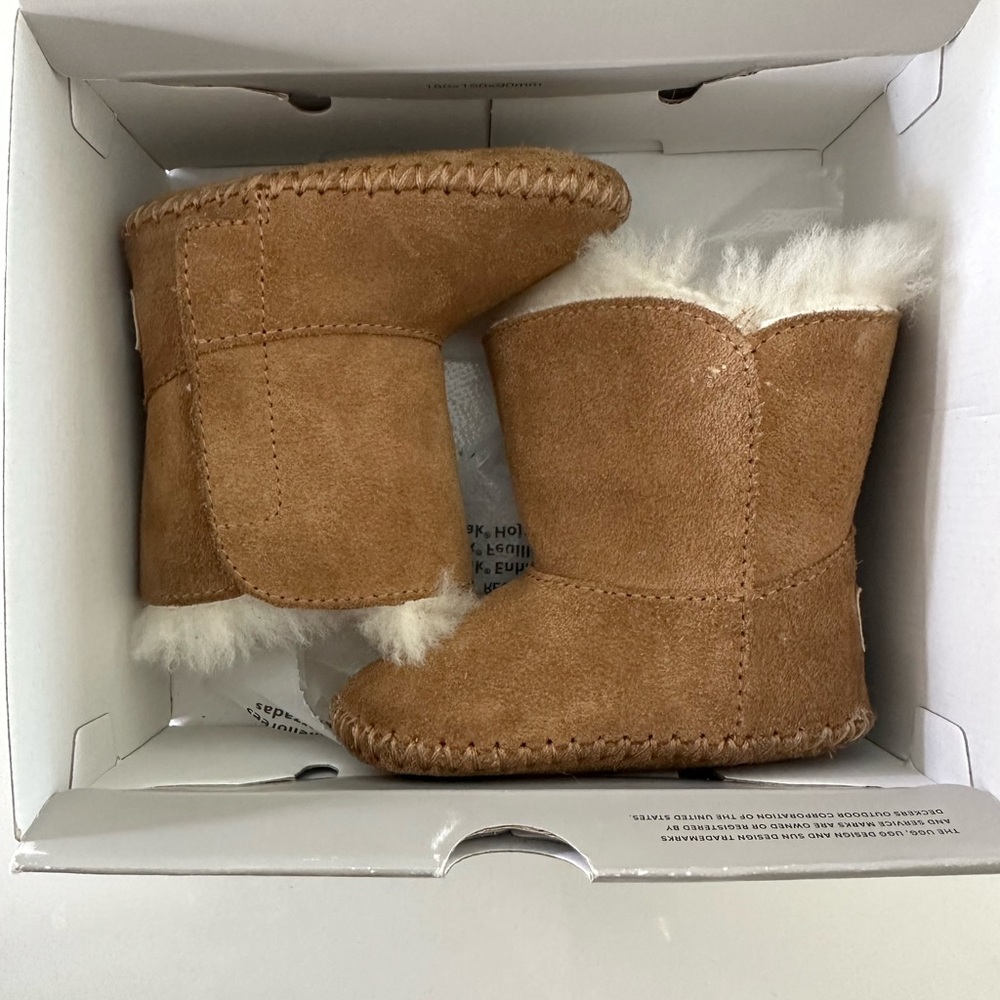 Ugg Caden Cozy Tan Baby Booties with White Fur Lining